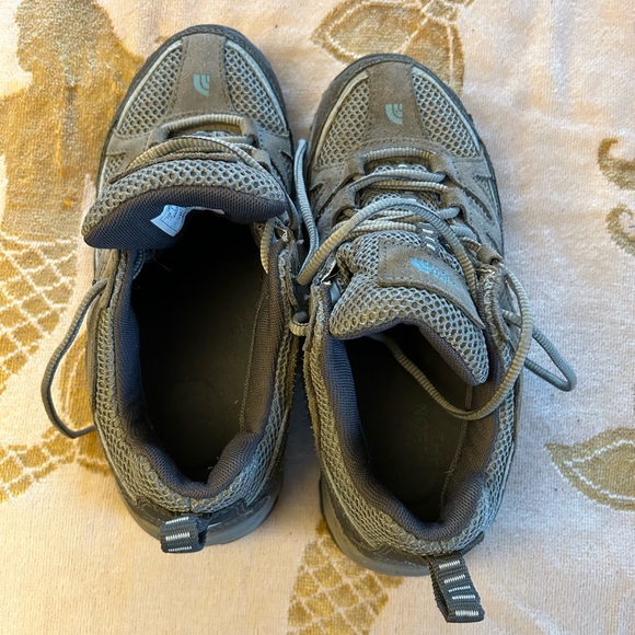 Women’s The North Face Hydra Seal Waterproof Hiking Shoe / Boot - Size 6 - Picture 3 of 6